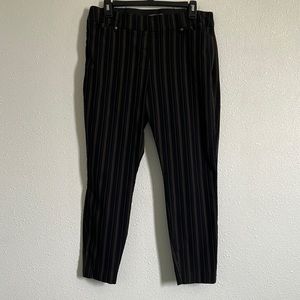 Bengaline Skinny Ankle Pant Size Large Short